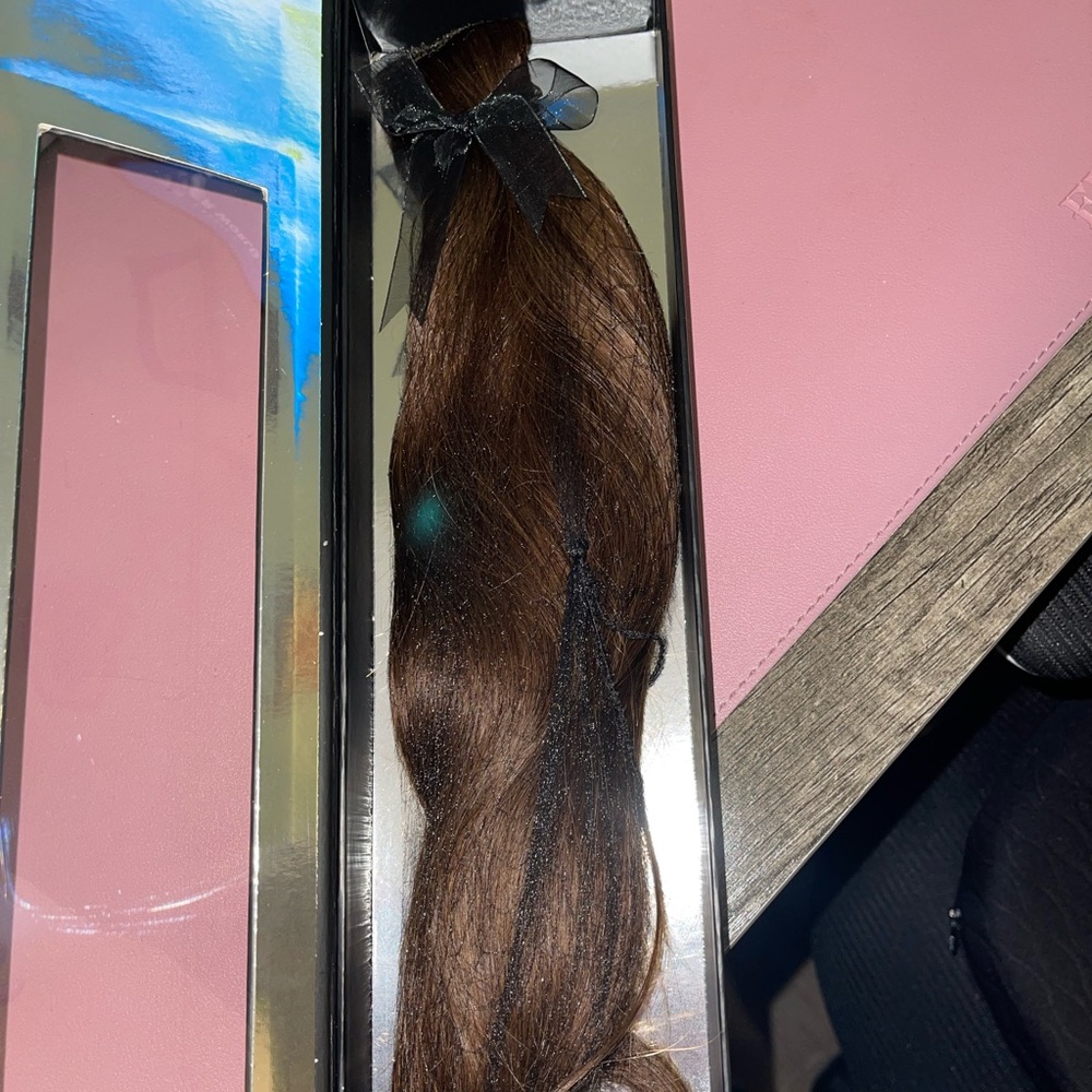 Bellami brown 16 inch extensions / ponytail.